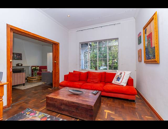 3 BEDROOM FREEHOLD FOR SALE IN NORTHCLIFF